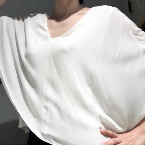 Zara V Neck Butterfly Sleeved Blouse - Picture 4 of 7